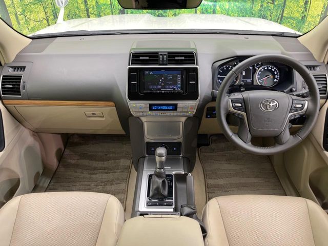 TOYOTA LANDCRUISER PRADO 2023