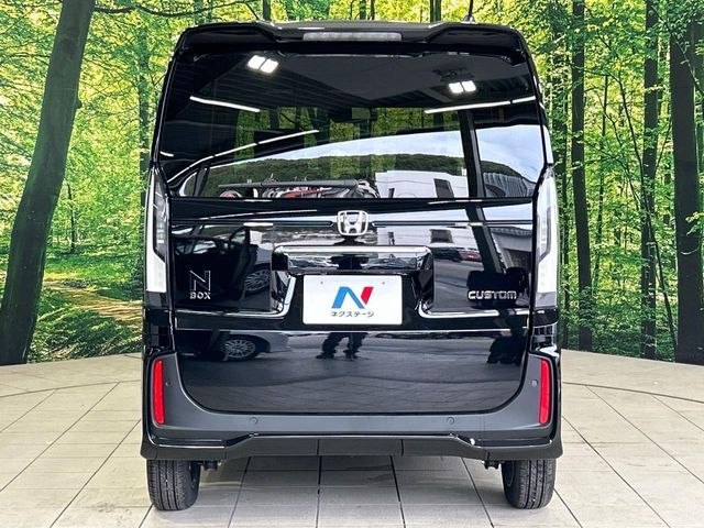 HONDA N BOX CUSTOM 2024