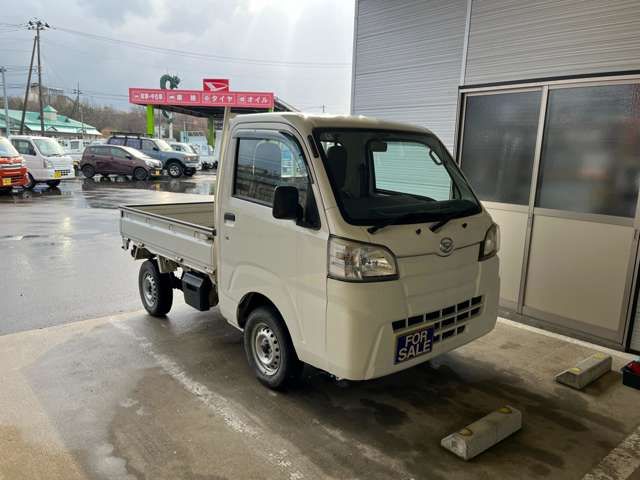 DAIHATSU HIJET truck 4WD 2017