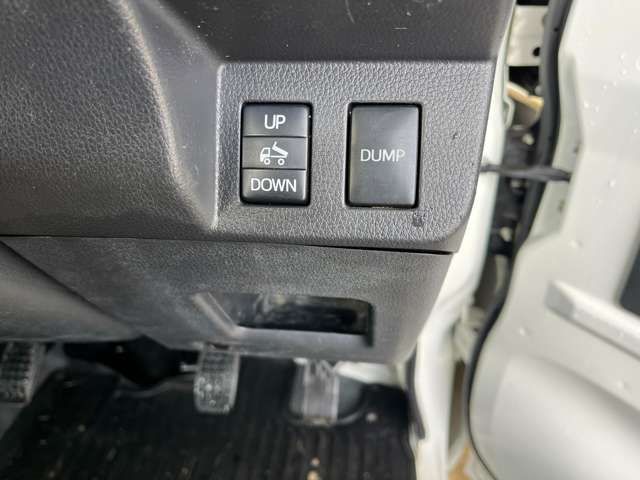 DAIHATSU HIJET truck 4WD 2017