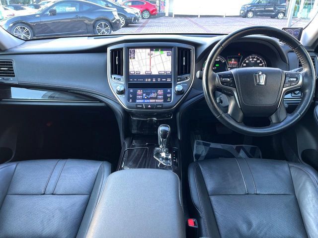 TOYOTA CROWN sedan hybrid 2015