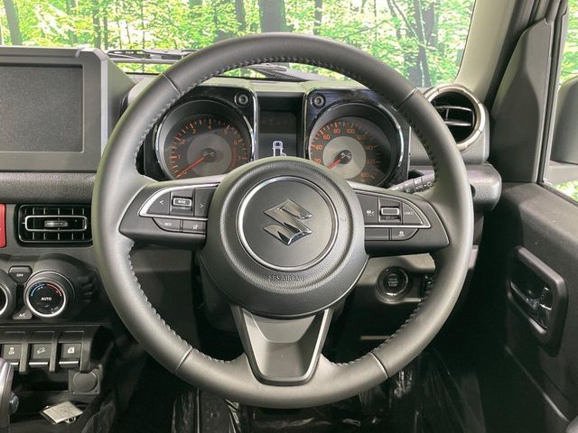 SUZUKI JIMNY NOMADE 2025