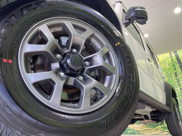 SUZUKI JIMNY NOMADE 2025