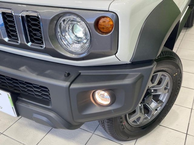 SUZUKI JIMNY NOMADE 2025