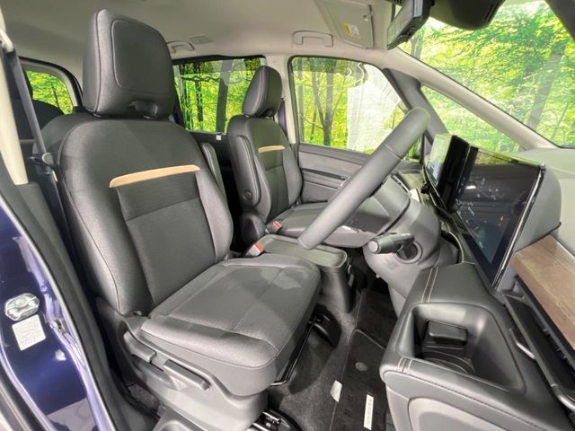 NISSAN SERENA  WG 4WD 2024