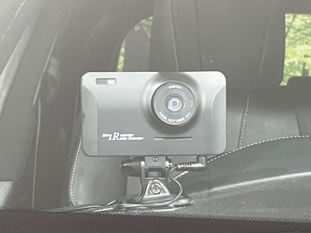 TOYOTA HARRIER 4WD 2015