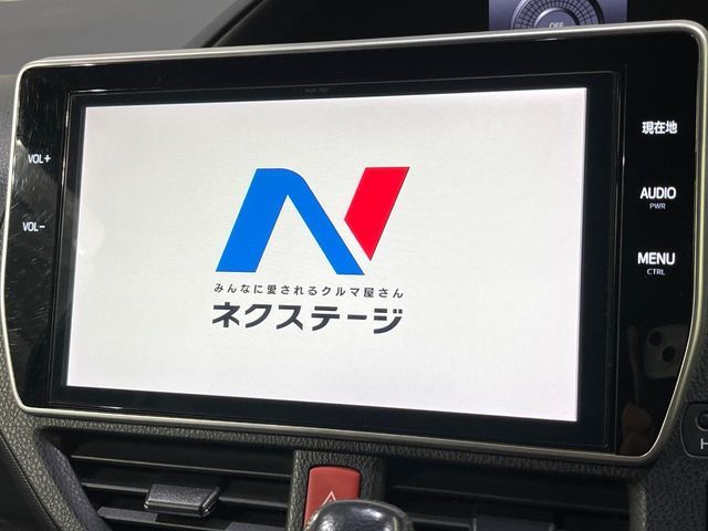 TOYOTA VOXY 4WD 2017