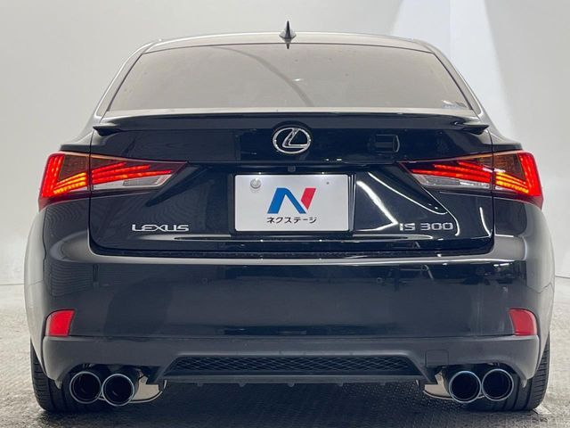 TOYOTA LEXUS IS300 2018