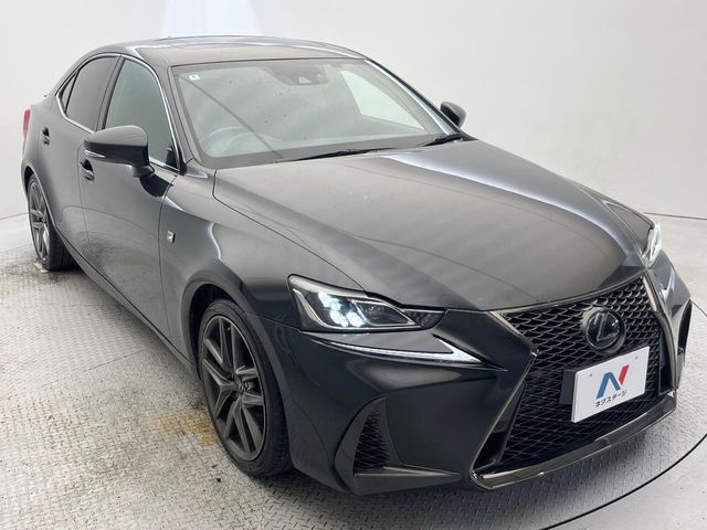 TOYOTA LEXUS IS300 2018