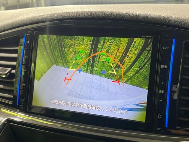 NISSAN ELGRAND  4WD 2014