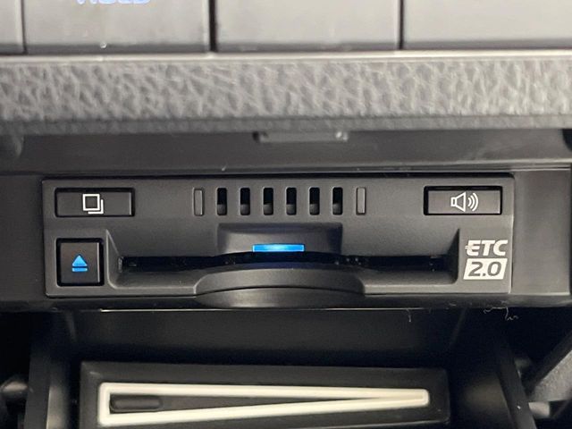 TOYOTA CAMRY HYBRID 2021