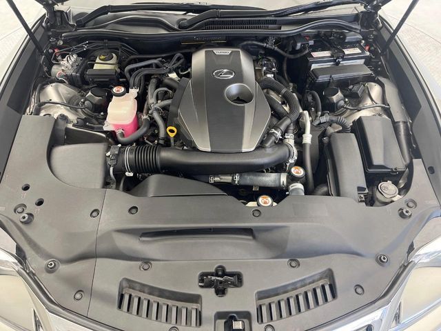 TOYOTA LEXUS RC200t 2016