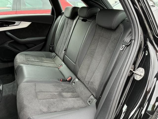 AUDI AUDI A4 AVANT 2021