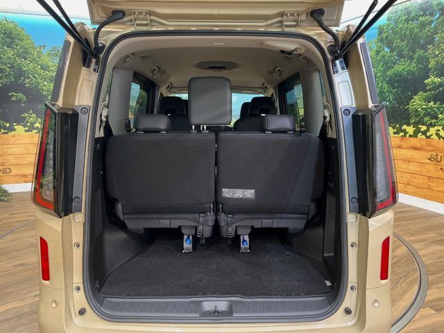 NISSAN SERENA  WG 4WD 2024