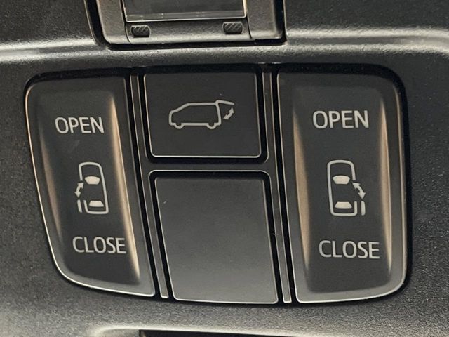 TOYOTA VELLFIRE  HYBRID 4WD 2018