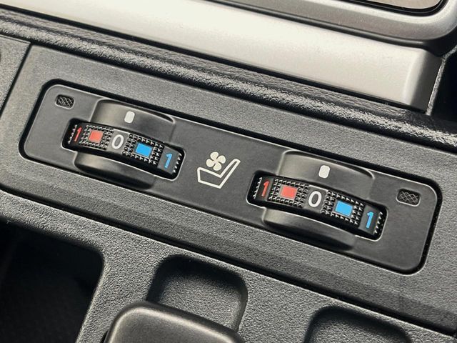 TOYOTA LANDCRUISER PRADO 2022