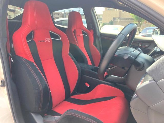 HONDA CIVIC hatchback 2017