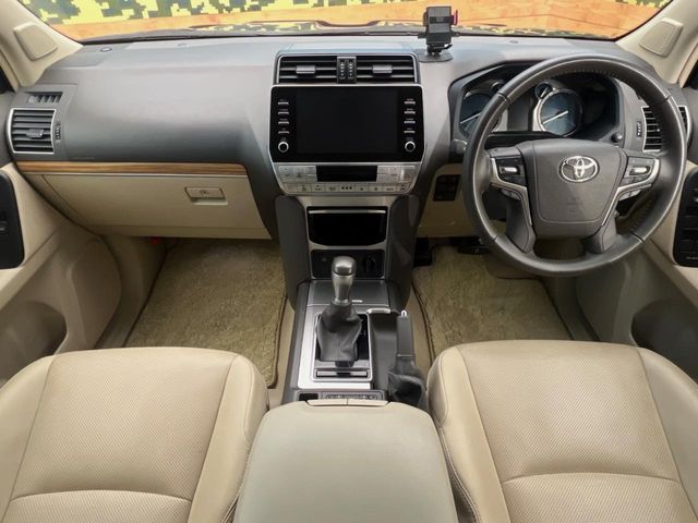 TOYOTA LANDCRUISER PRADO 2023