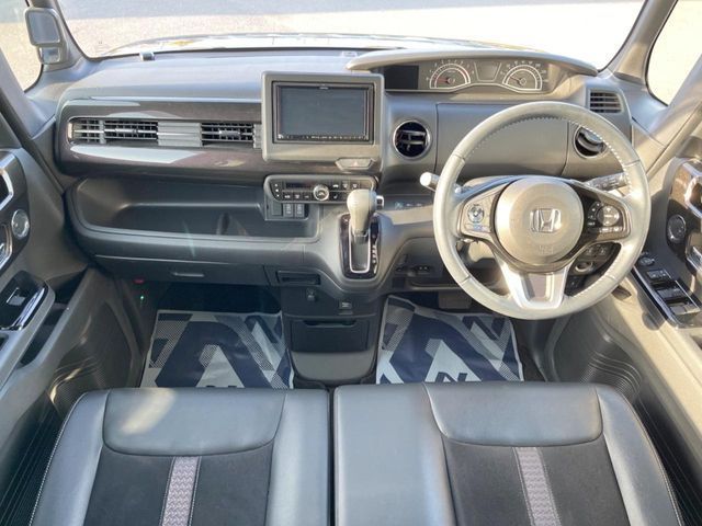 HONDA N BOX CUSTOM 2020