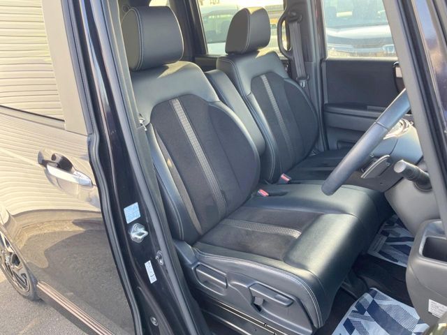 HONDA N BOX CUSTOM 2020