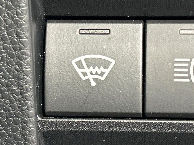 TOYOTA NOAH 4WD 2024