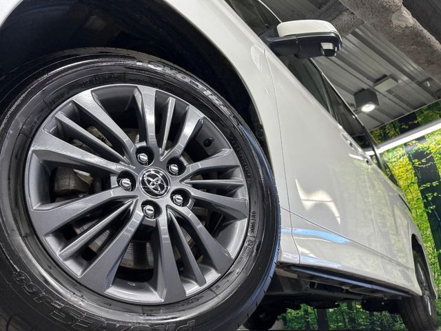 TOYOTA VOXY 4WD 2024