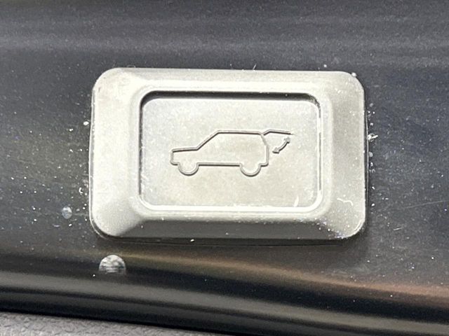 TOYOTA RAV4 HYBRID 4WD 2023