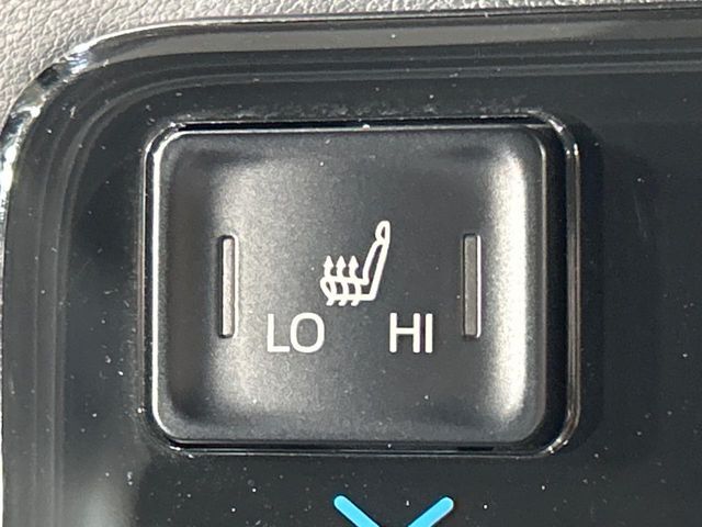 TOYOTA VOXY 4WD 2024