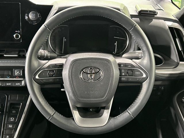 TOYOTA VOXY 4WD 2024