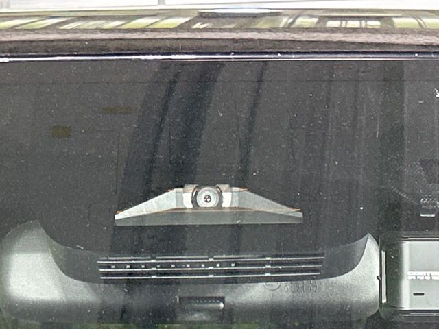 TOYOTA VOXY HYBRID 4WD 2023