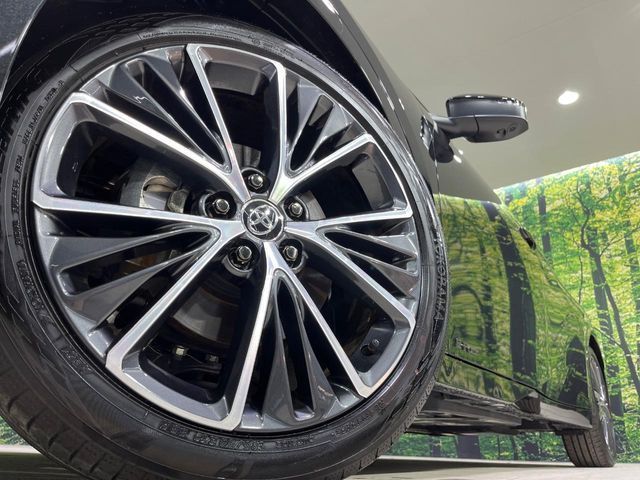 TOYOTA PRIUS 4WD 2023