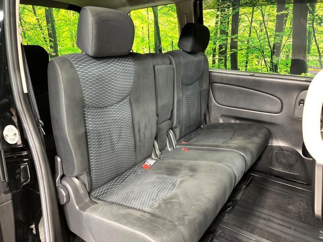 NISSAN SERENA  WG 4WD 2012