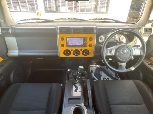 TOYOTA FJ CRUISER 4WD 2014