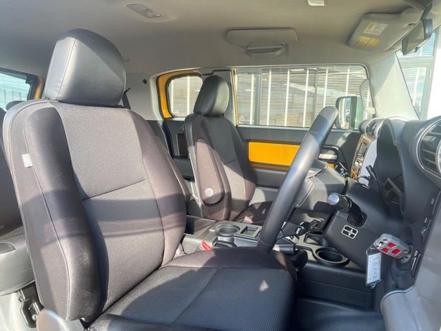 TOYOTA FJ CRUISER 4WD 2014