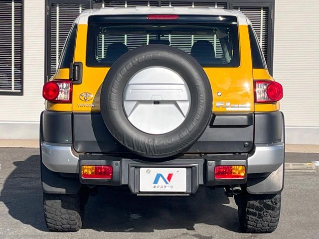 TOYOTA FJ CRUISER 4WD 2014