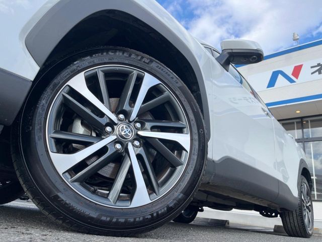 TOYOTA COROLLA CROSS HYBRID 2025