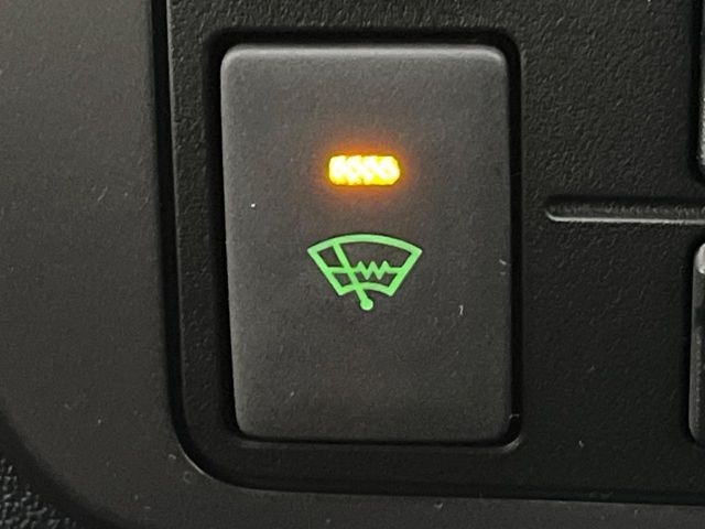 TOYOTA HIACE van 4WD 2025