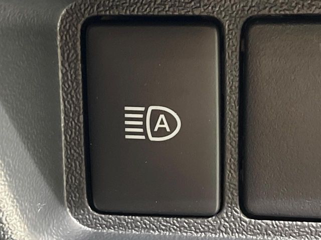 TOYOTA HIACE van 4WD 2025