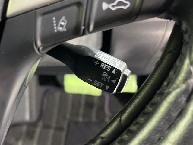 TOYOTA HARRIER HYBRID 2016