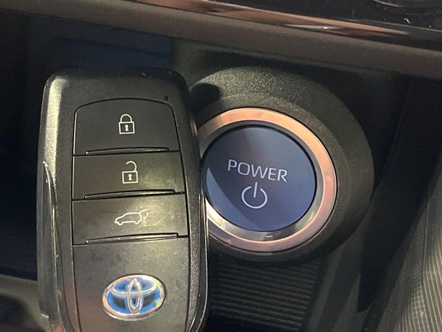 TOYOTA HARRIER HYBRID 2022