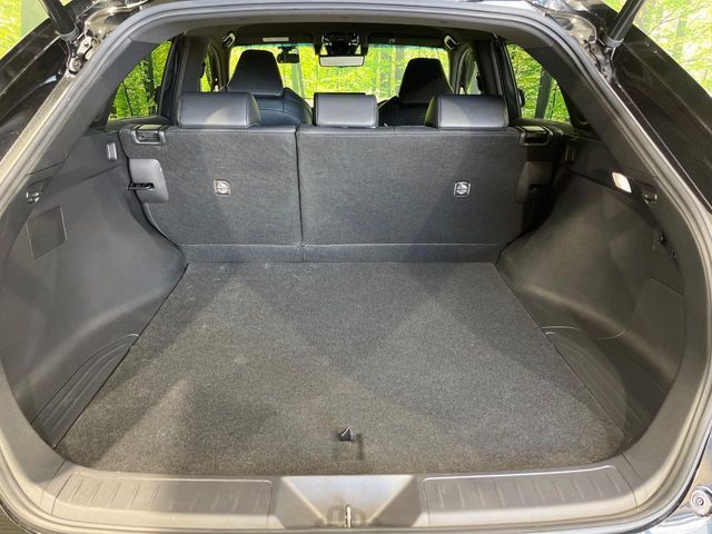 TOYOTA HARRIER HYBRID 2022