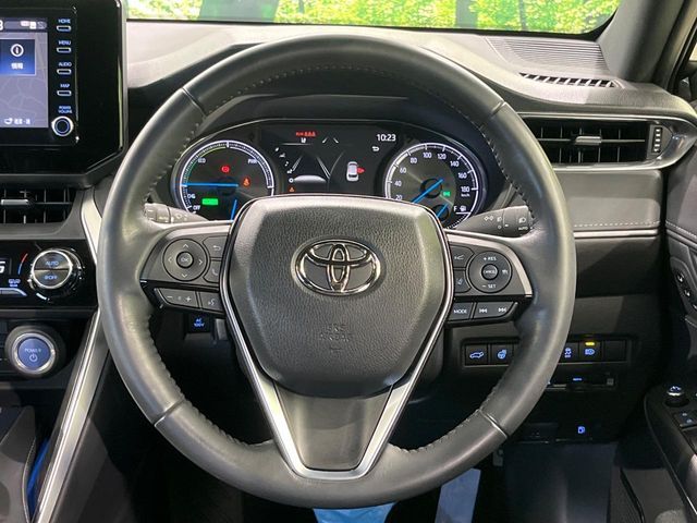 TOYOTA HARRIER HYBRID 2022