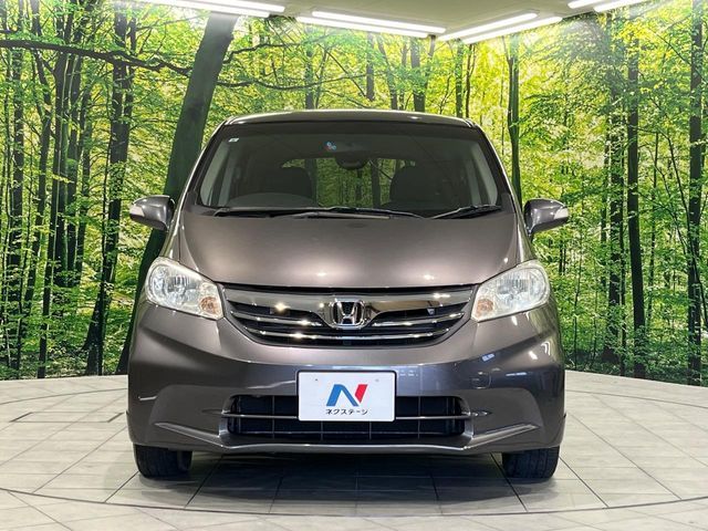 HONDA FREED 2013