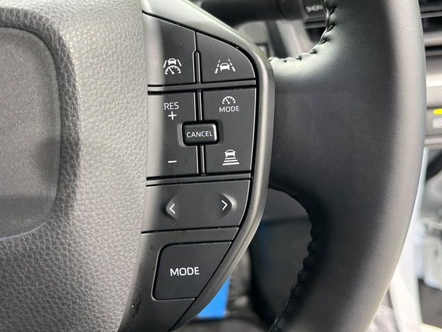 TOYOTA PRIUS 4WD 2023