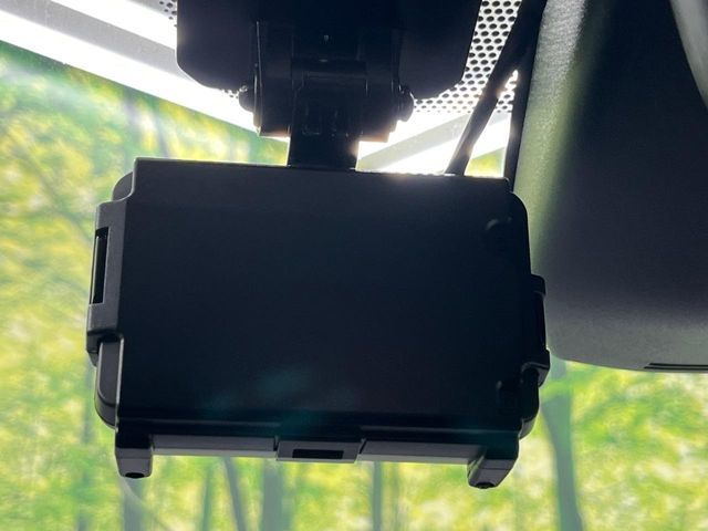 TOYOTA PRIUS 4WD 2023