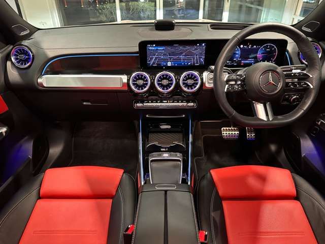 MERCEDES BENZ MERCEDES BENZ GLB 2024