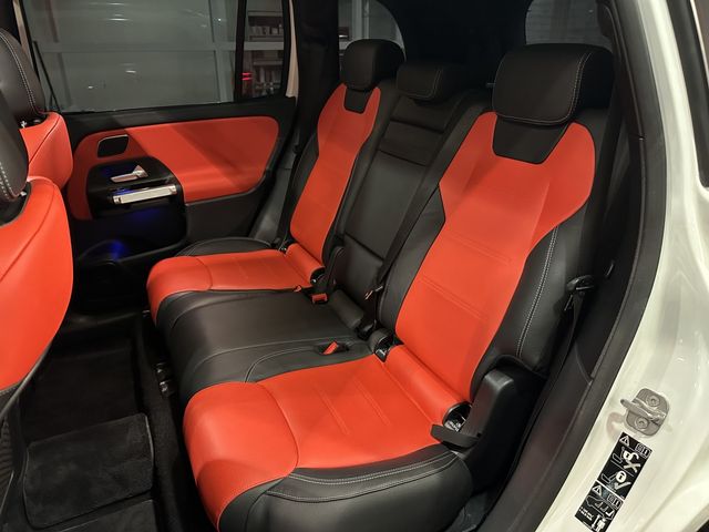 MERCEDES BENZ MERCEDES BENZ GLB 2024