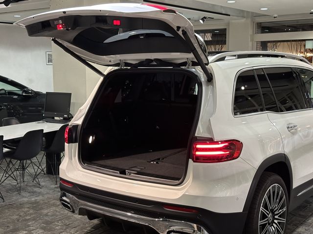 MERCEDES BENZ MERCEDES BENZ GLB 2024