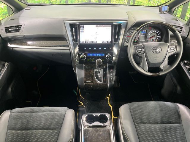 TOYOTA VELLFIRE 4WD 2016