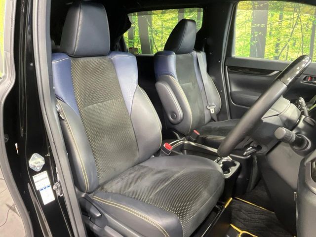 TOYOTA VELLFIRE 4WD 2016